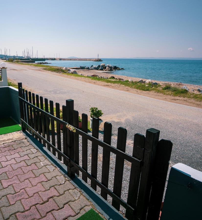 Seashell Luxury Apartment Nikiti  Exterior photo